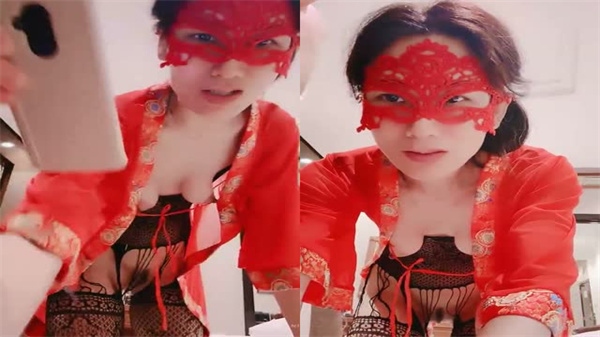 连身网袜巨乳人妻被洋老公狂操爆干，淫荡浪叫求内射！